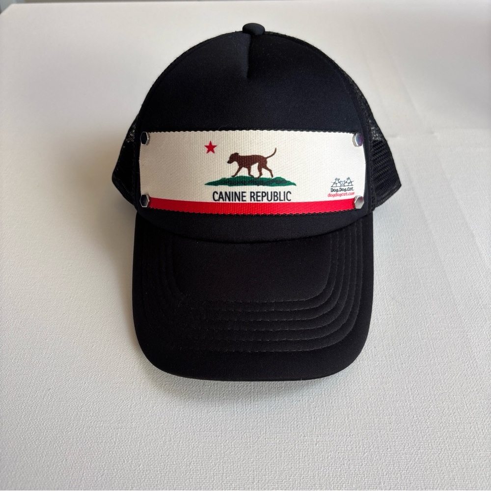Buckle-Down Canine Republic Dog California Flag Trucker‎ Hat Black Snapback Cap